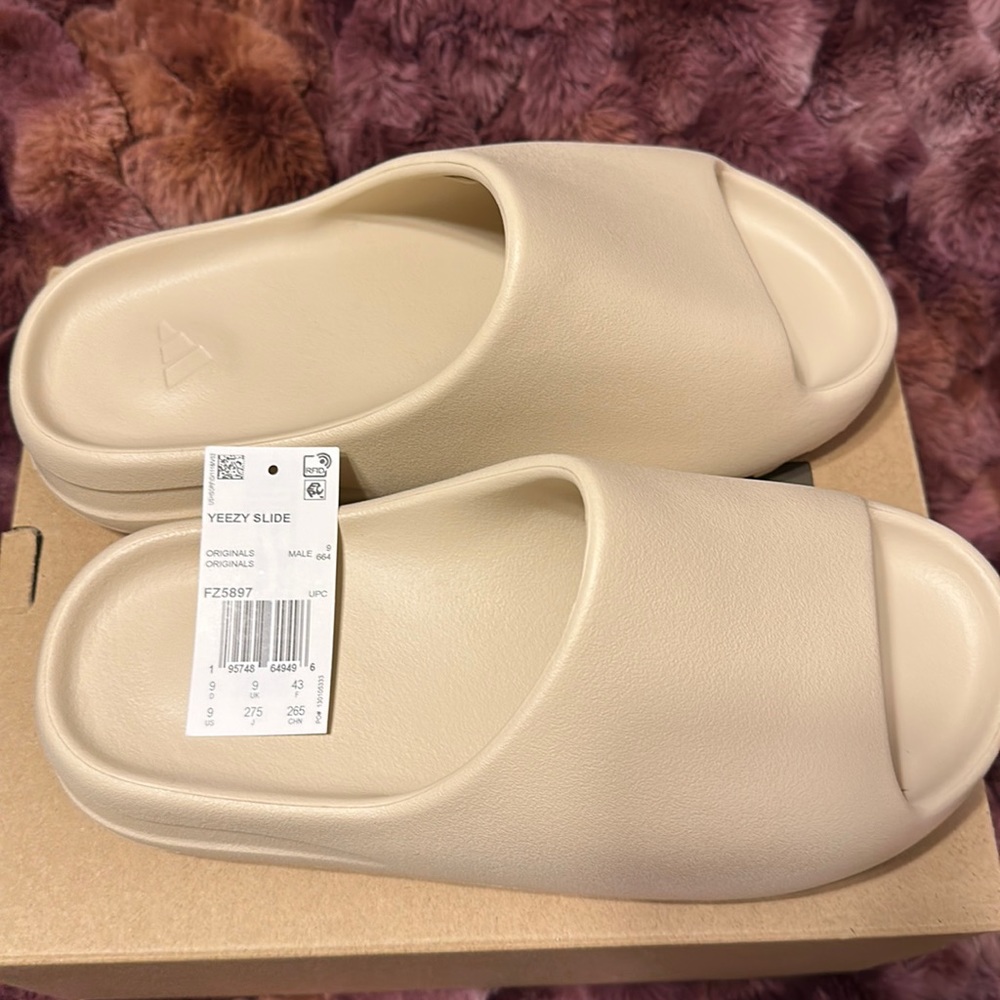 Yeezy Slides